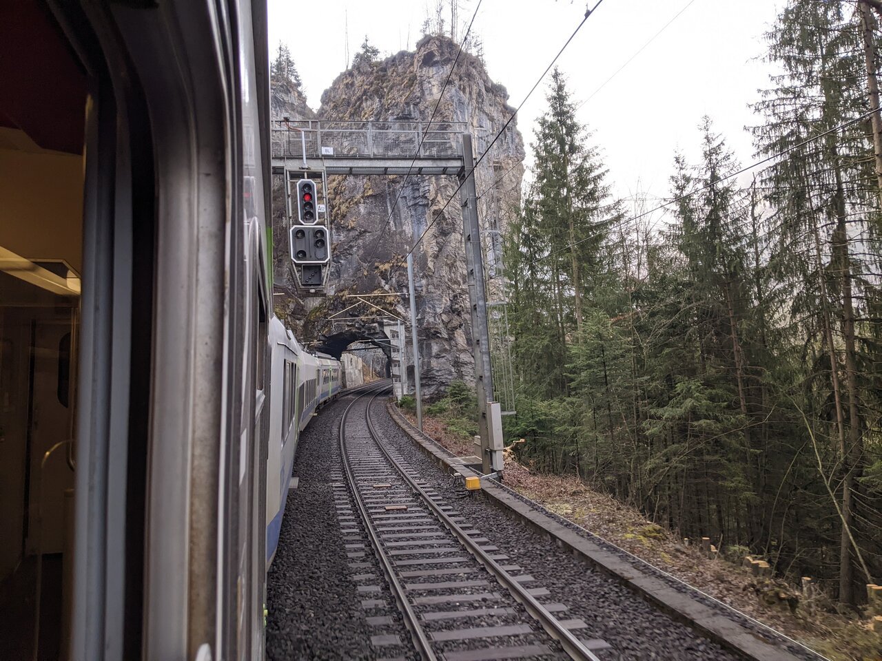 Kurzer Tunnel auf der Lötschberg-Nordramp